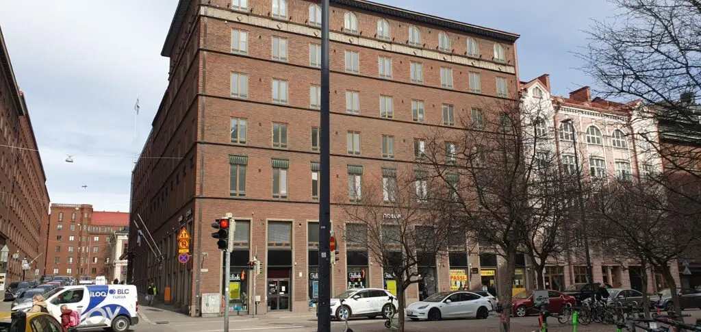 Kuuleva psykoterapian toimipiste helsinki kamppi